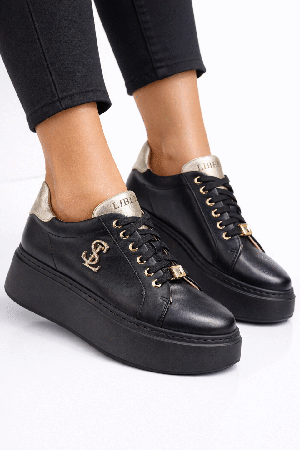 Sneakersy skórzane czarne Libero 3010 -8/111