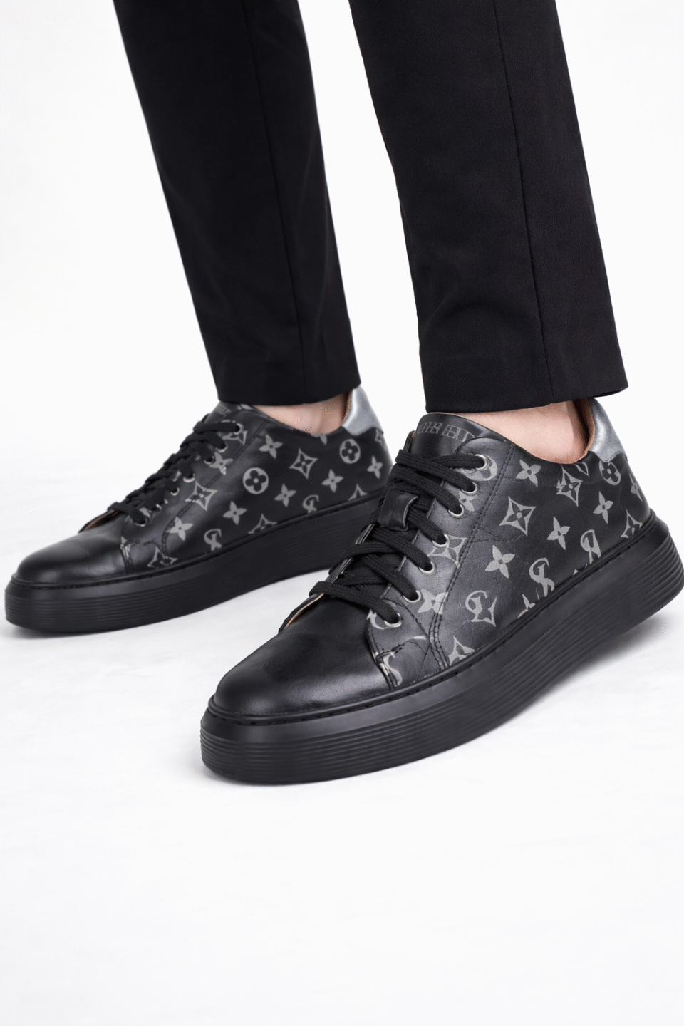 Sneakersy skórzane czarne Libero 3050- 8-400