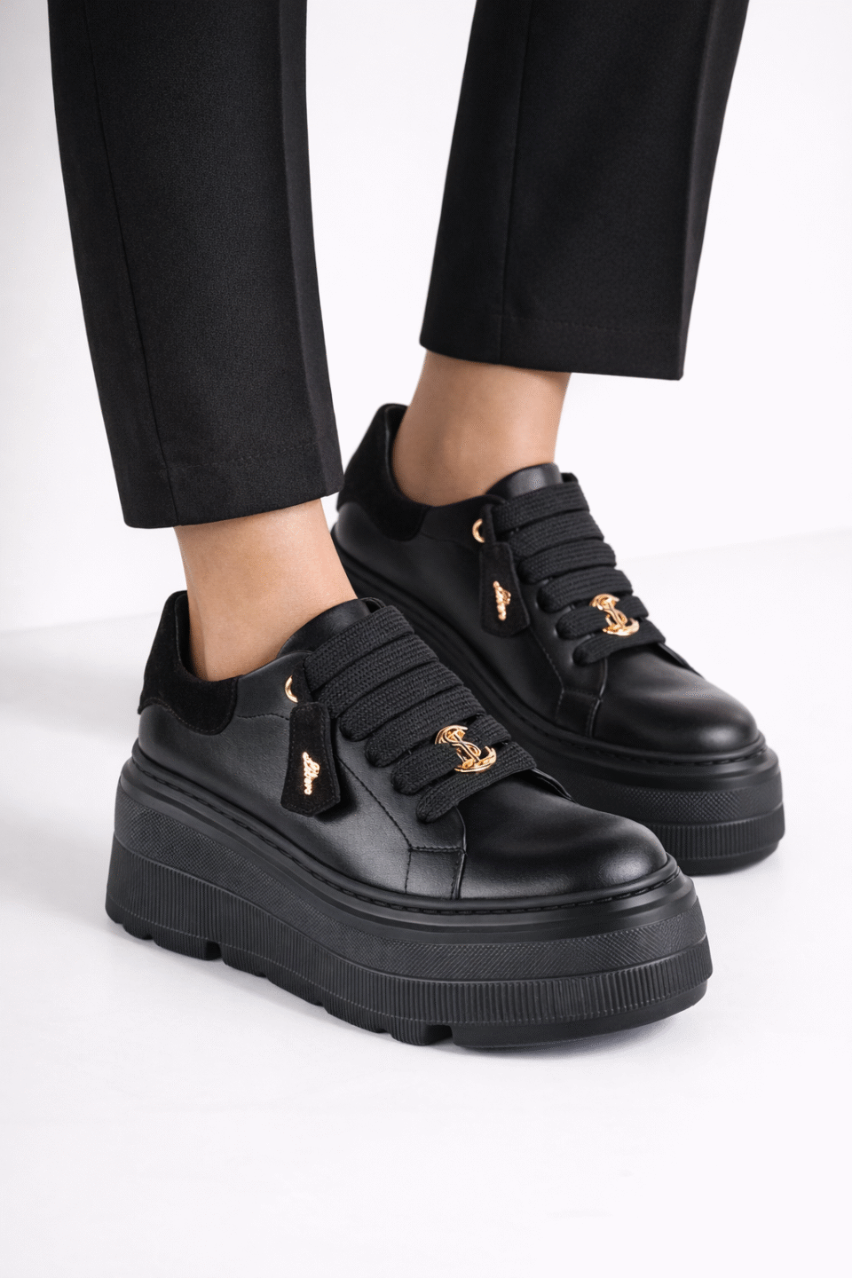 Czarne sneakersy skórzane na platformie Libero 5050 -8/350